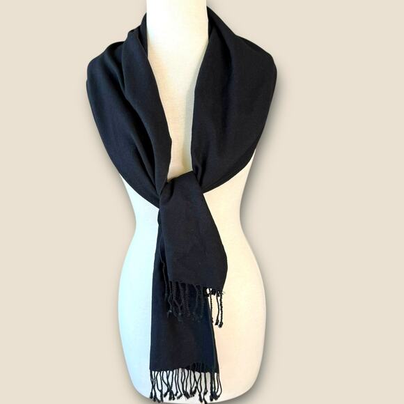 Club Room Black 100% Silk Flannel Fringed Scarf Long Rectangle One Size Unisex - Picture 1 of 7